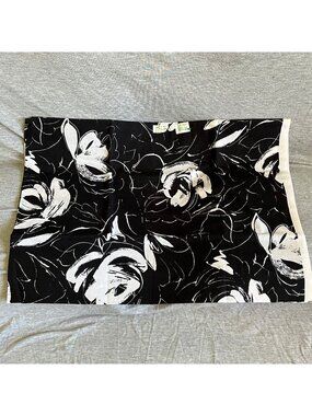 Black & White Floral Screen Print Fabric 60" X 44" 2/3 Yard Sewing Craft Supplie